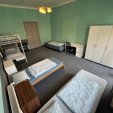 Hostel Poznest - Tanie - Samodzielne Zameldowanie - Self Chek Poznan