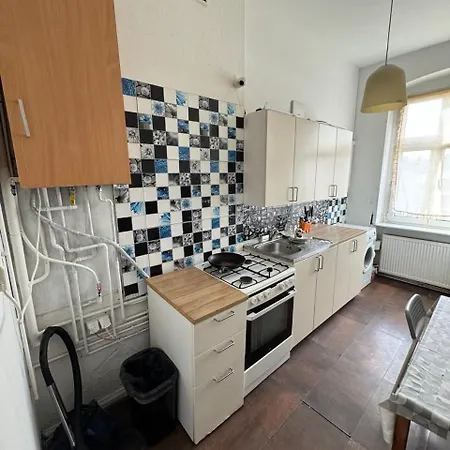 Hostel Poznest - Tanie - Samodzielne Zameldowanie - Self Chek Poznan