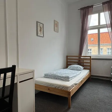 Poznest - Tanie - Samodzielne Zameldowanie - Self Chek Poznan