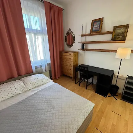 Hostel Poznest - Tanie - Samodzielne Zameldowanie - Self Chek