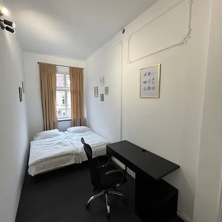 Poznest - Tanie - Samodzielne Zameldowanie - Self Chek Hostel